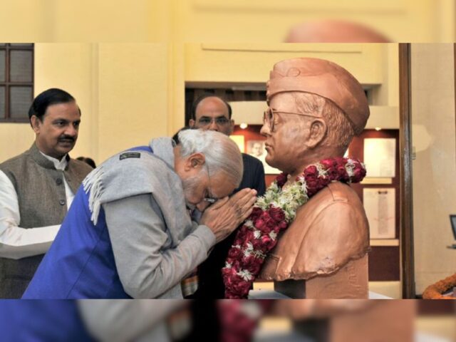subhash-chandra-bose-with-n