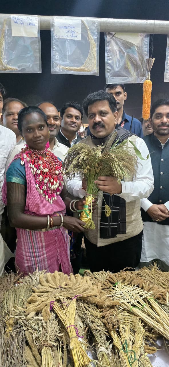 1762437373_fb5ddb2c481f38de928a