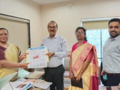 रायपुर : झारखंड के सूचना एवं जनसंपर्क विभाग की टीम ने छत्तीसगढ़ संवाद द्वारा प्रकाशित ‘रोजगार और नियोजन’ की ली जानकारी