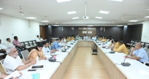 निर्धारित से कम वसूली करने पर जोन 8,9,10 को कारण बताओ नोटिस देने के निर्देश