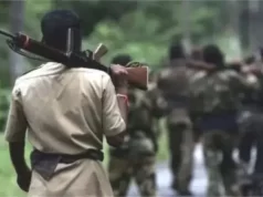 बस्तर में हार्डकोर नक्सली कमांडर पापाराव सहित कुल 18 माओवादियों का आत्मसमर्पण