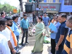 महापौर ने सुन्दर नगर में काशी होटल के पास जलभराव की समस्या दूर करने निरीक्षण