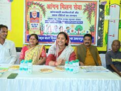 मंत्री राजवाड़े ने बच्चों को कराया न्योता भोज, माताओं को भेंट किए मुनगा के पौधे